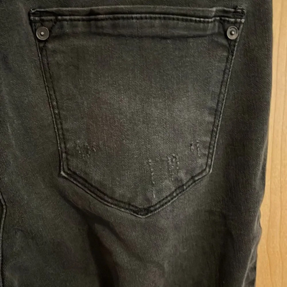 Wit & Wisdom Ab’Solution Black skinny jeans - 8 - Picture 6 of 12